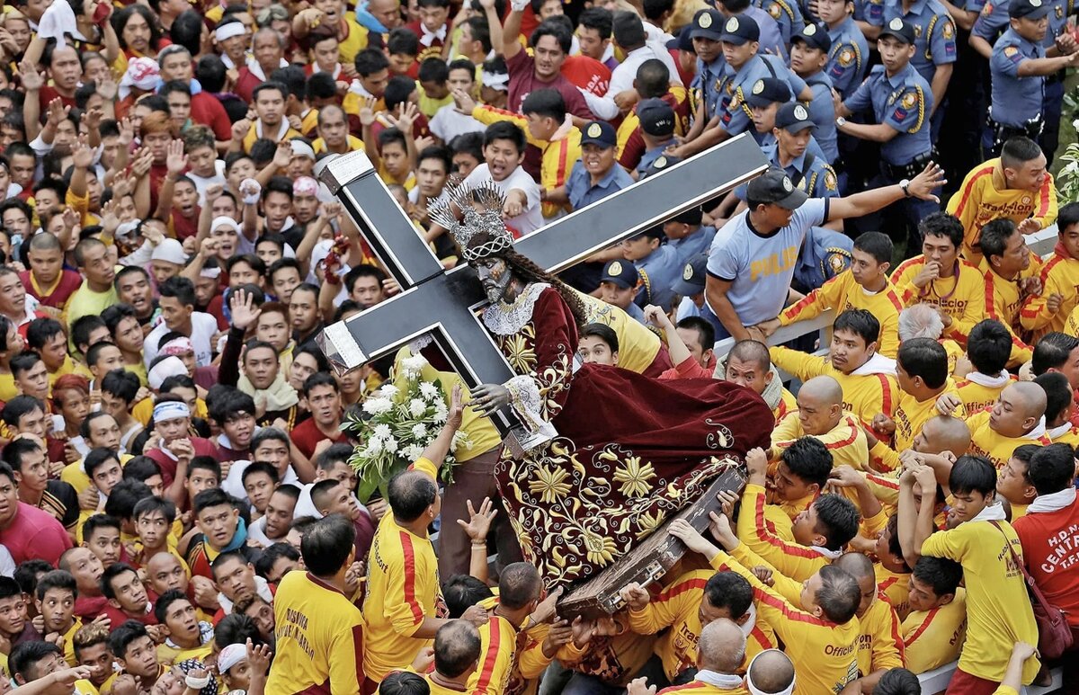 Религиозные спортивные организации. День черного Назарянина Филиппины. Филиппинцы религия. Филиппинцы католики. Филиппины католики.