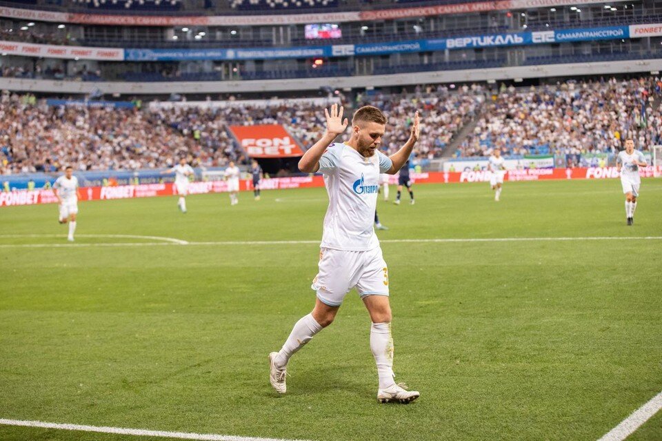    Праздновать автор победного гола не стал. ФК "Зенит"