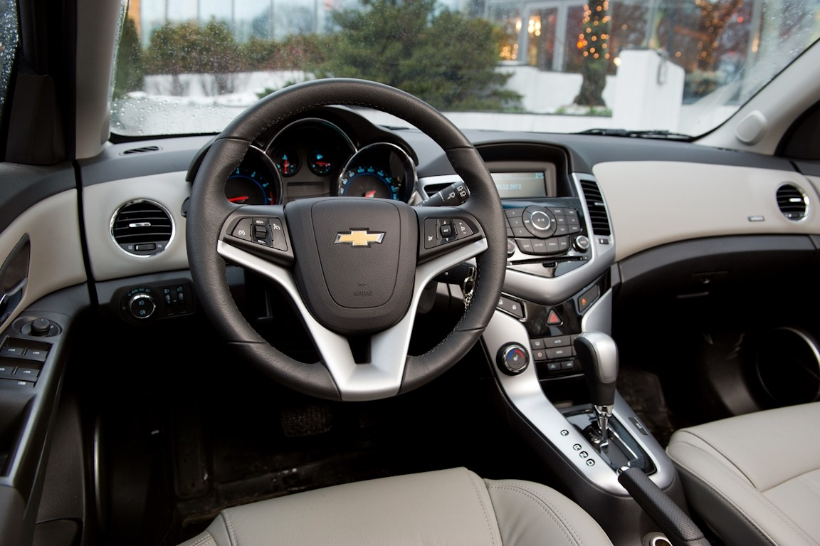 Chevrolet Cruze 2013 салон
