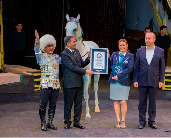 Торжественное  вручение сертификата 