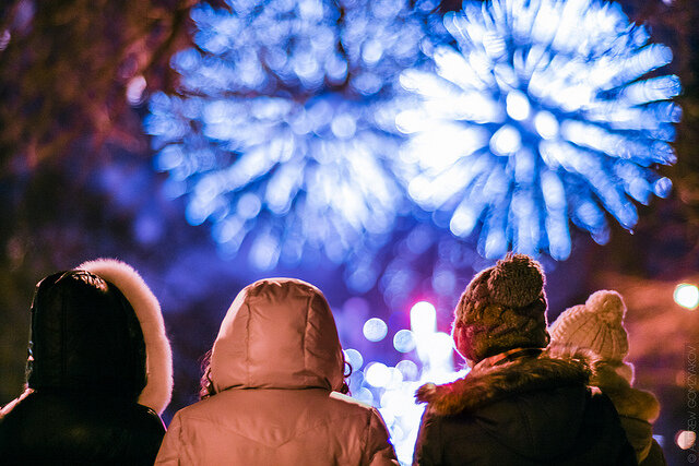 Надоело готовить оливье, смотреть обращение президента и сидеть дома в Новогоднюю ночь? Тогда у меня есть для тебя 5 необычных способов, как и где провести 2019 год.   