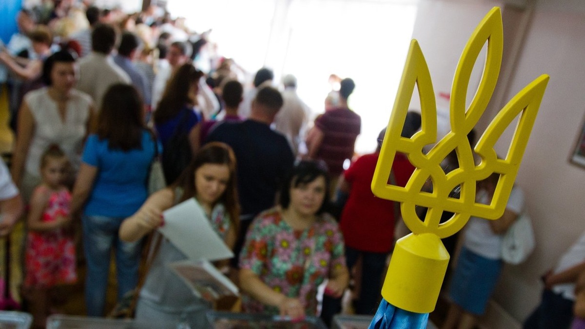 Власть Порошенко рано или поздно падет.