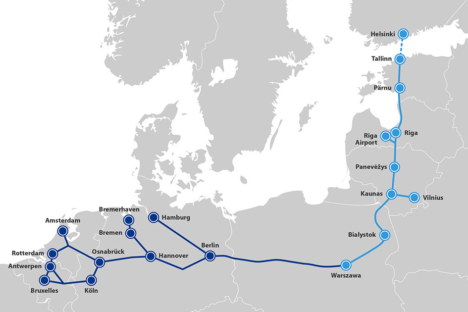 Маршрут Rail Baltica показан голубым цветом (Источник фото: baltirail.wordpress.com). 