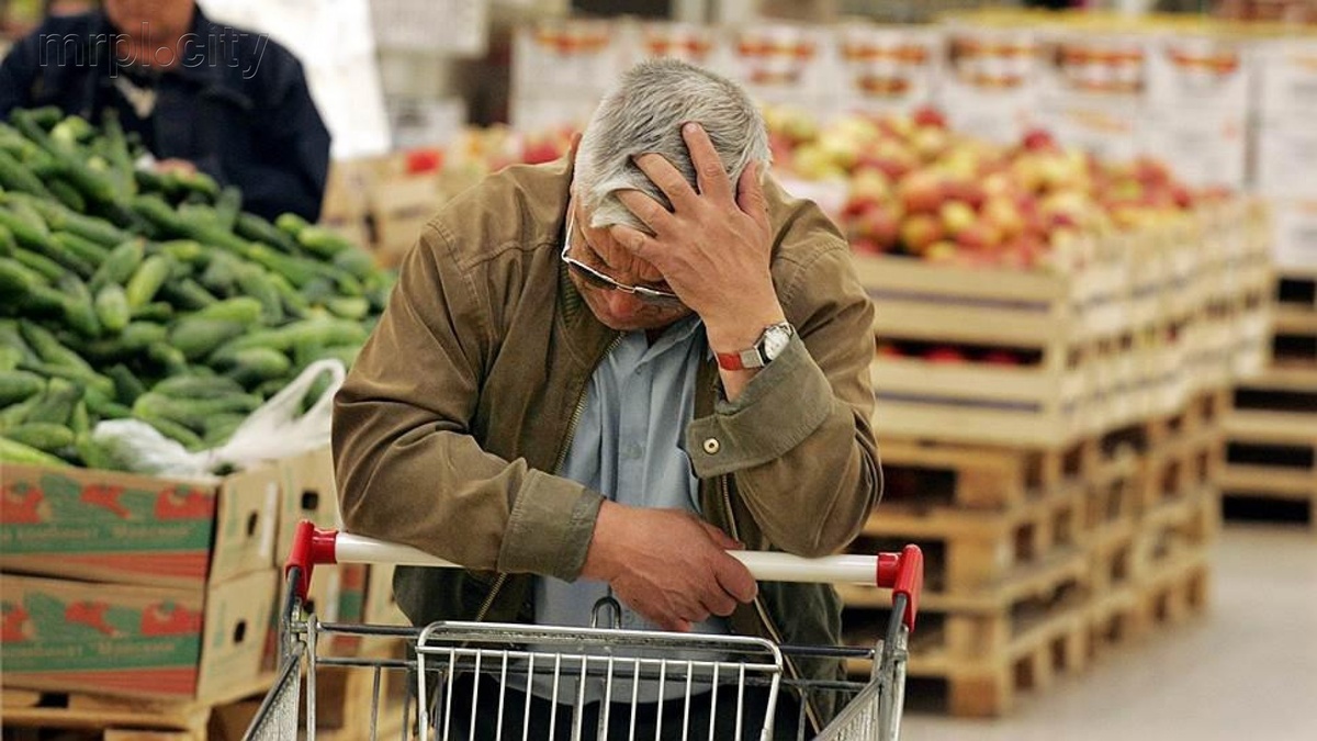 Дорожает коммуналка, продукты, одежда, а зарплаты стремительно снижаются, это не с моих слов, это статистика. Скорее всего каждый второй уже столкнулся с этим.  