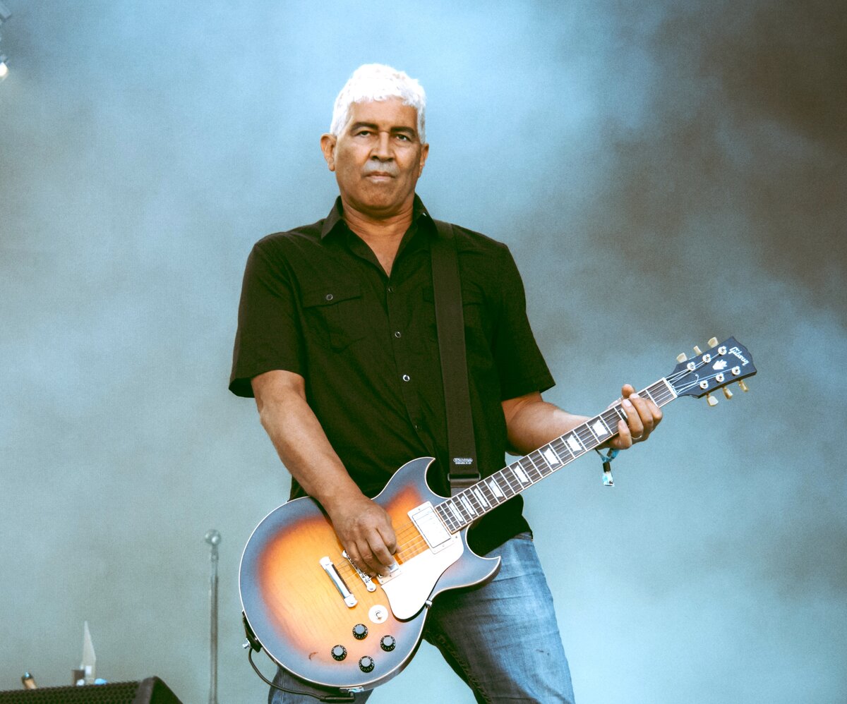 Pat Smear после Nirvana сразу оказался в Foo Figthers