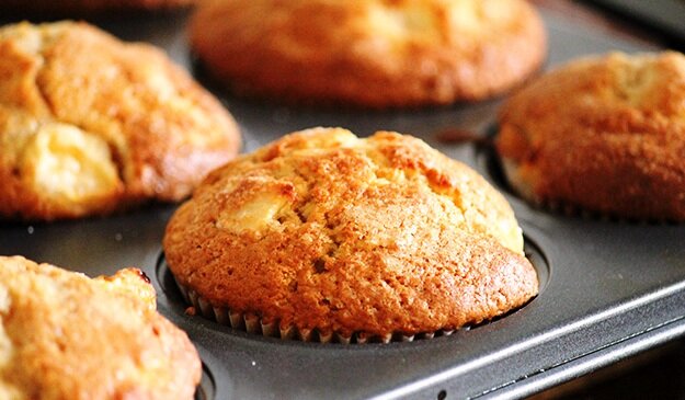 Кексы из кефира с яблоком и корицей, рецепт, кулинарные рецепты, десерт, готовка, кулинария, рецепт кексов