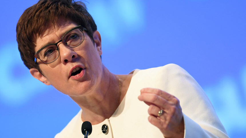 Министр обороны Германии фото из Дневник бг