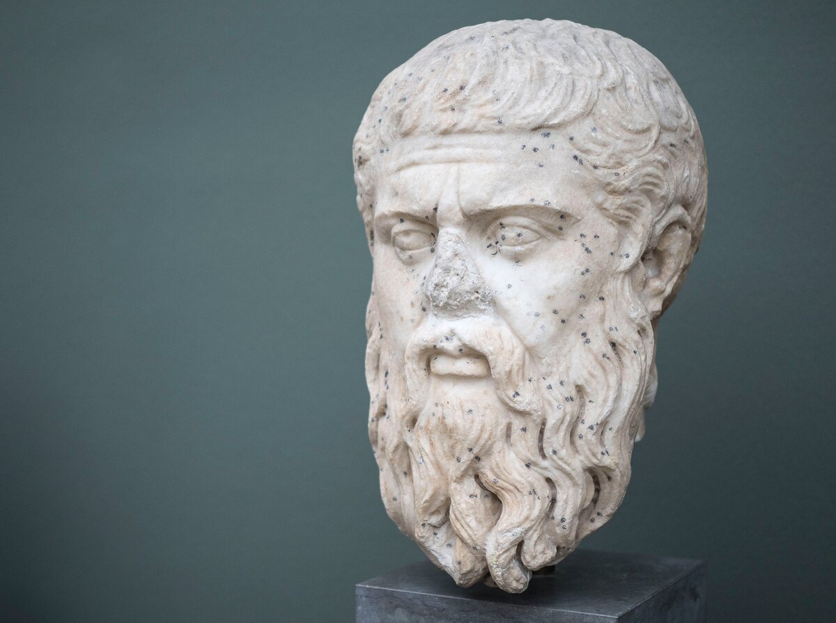 https://pixabay.com/photos/plato-sculpture-art-statue-ancient-3230487/