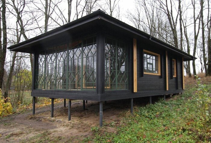 Еще один дом супругов в Беларуси. Фото из фейсбука Black Owl