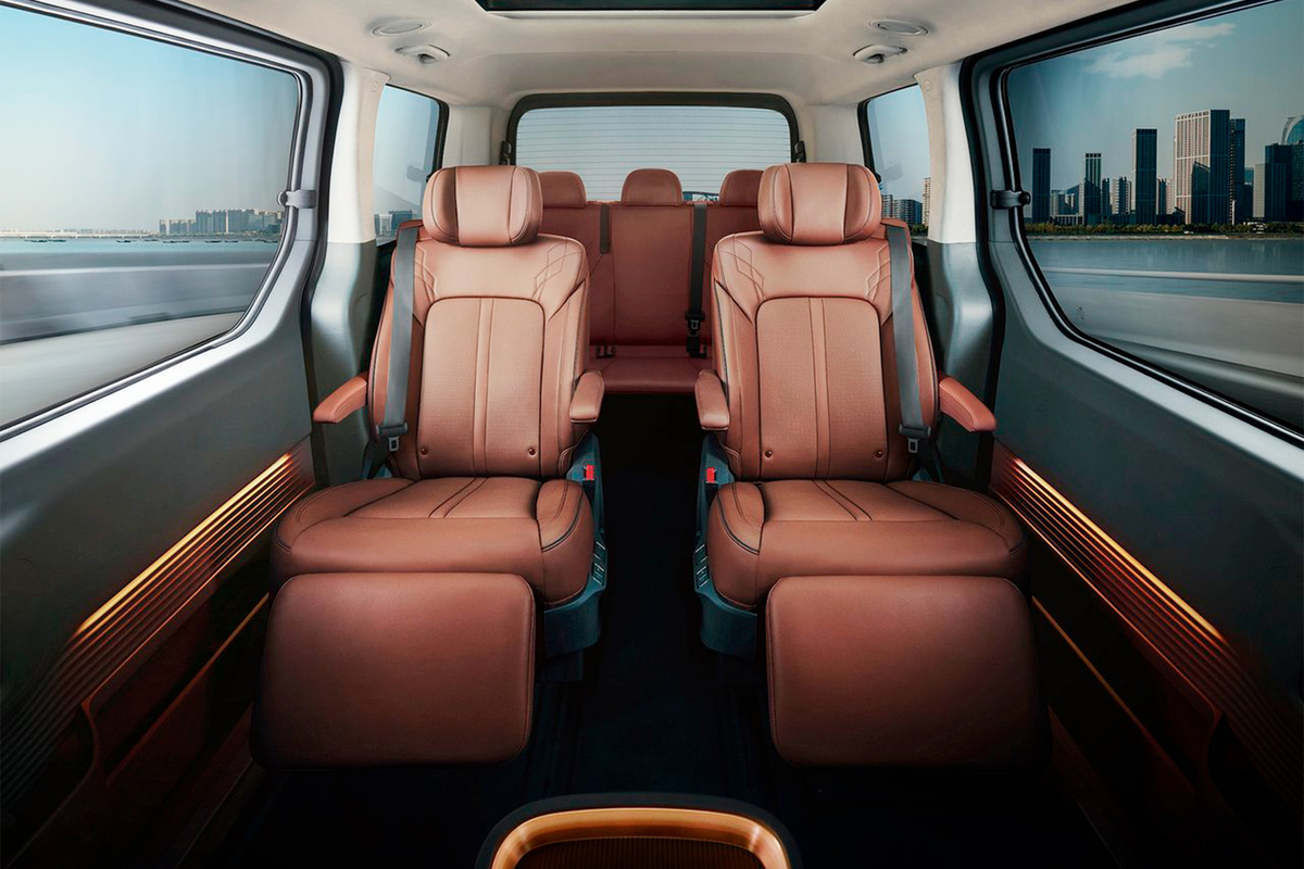 Салон Hyundai Staria