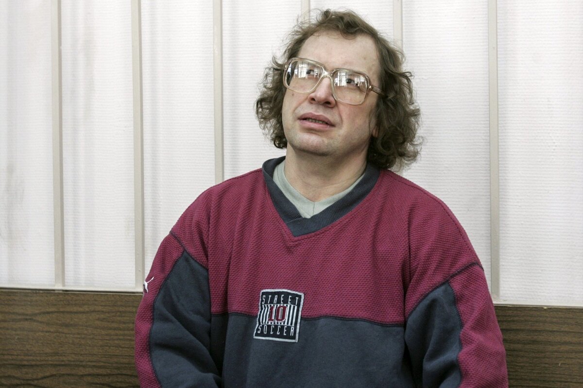    Кем был Сергей Мавроди до «МММ», и почему его некому было хоронить