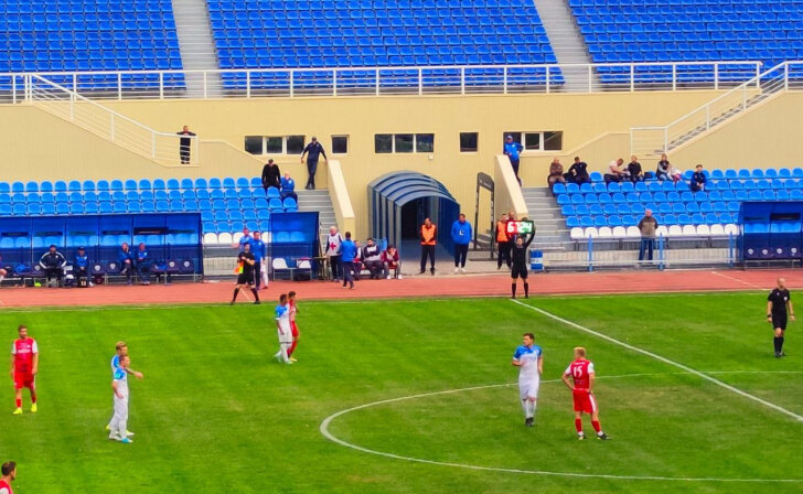    Курский губернатор болел за «Авангард» на стадионе «Трудовые резервы»