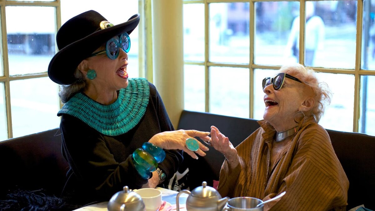 Старость все проживают по-разному