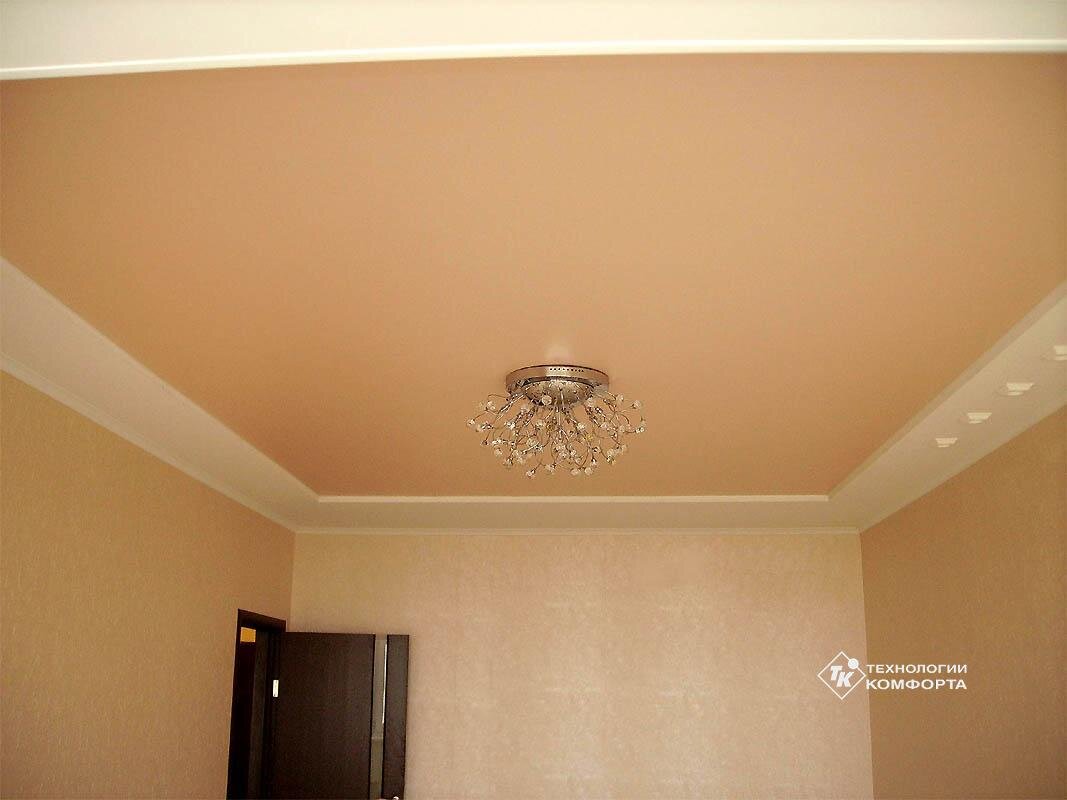  Натяжной матовый потолок. Фото: nsktk.com 