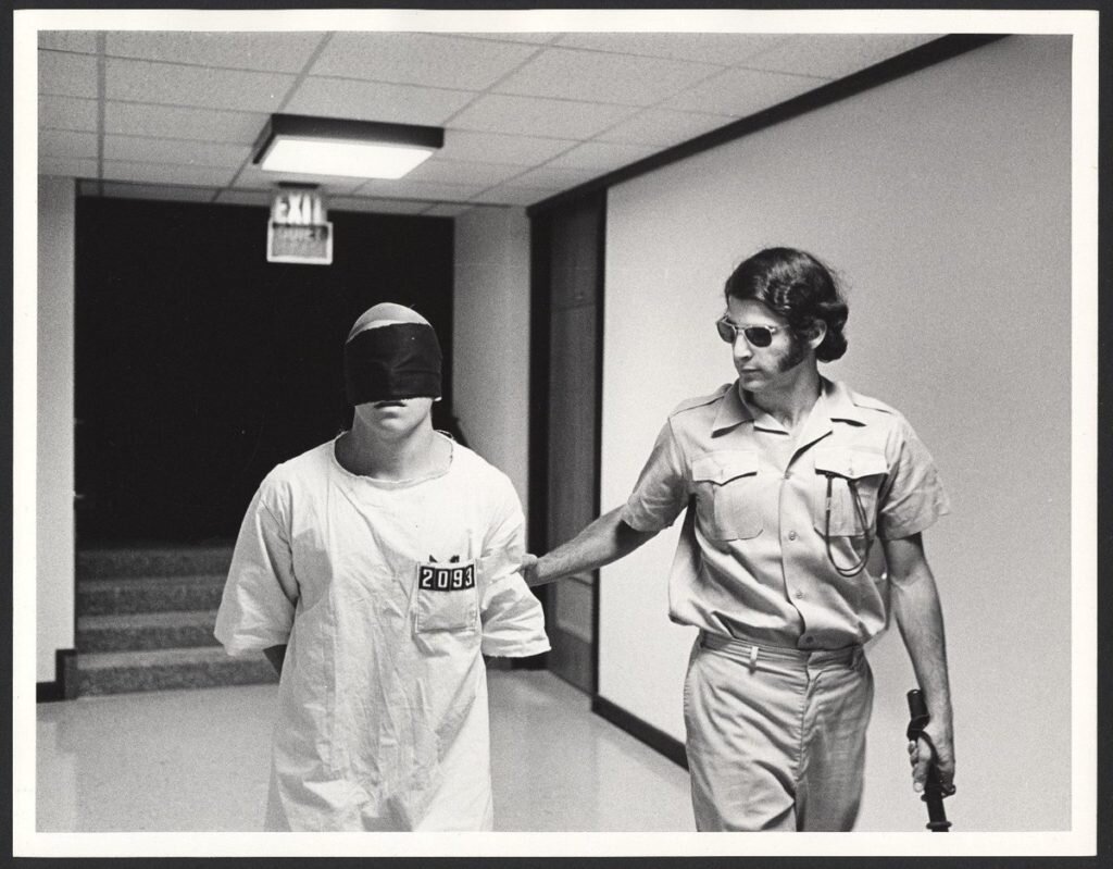 Химическая практика. Ученики в лаборатории. Эксперимент в университете. Эксперимент в университете. Области исследования молекулярной биологии.