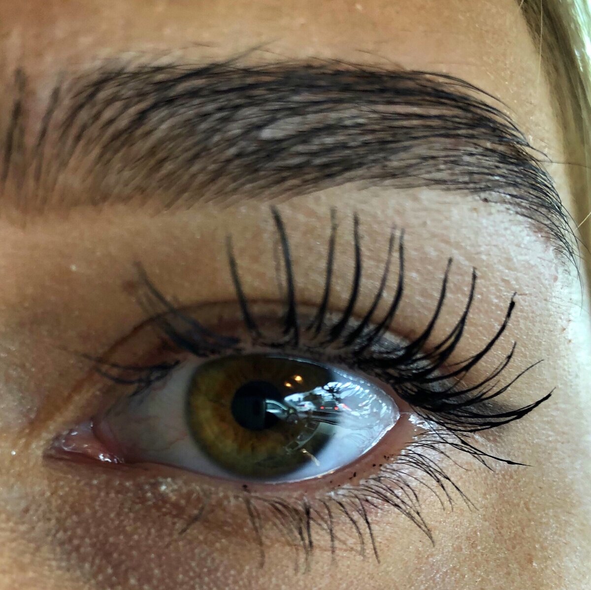 Посмотрите на эти ресницы 0_0