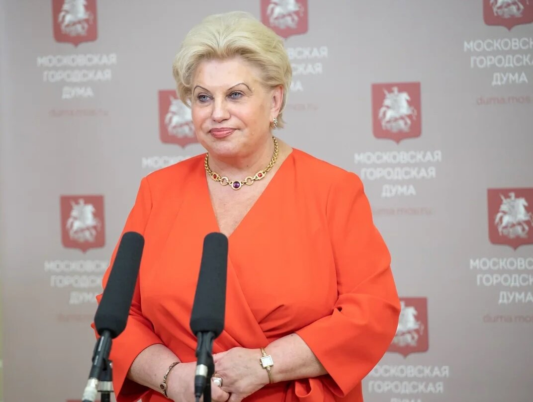 Директор фабрики ударница фото