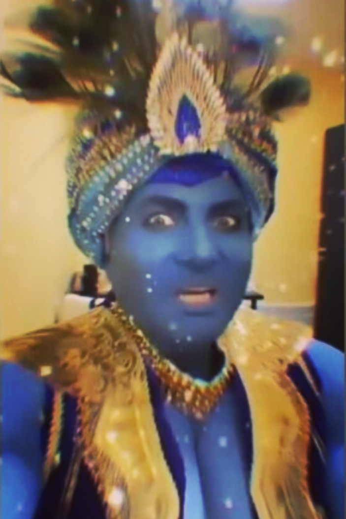 У нас этот Басков везде... исходное фото с сервиса Яндекс картинки