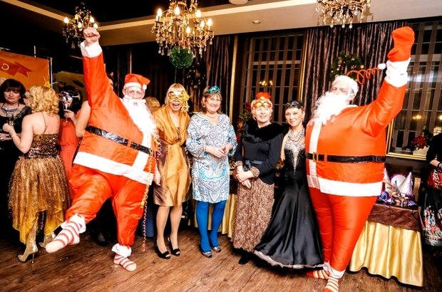 Новогодние праздники с надувными Морозами!