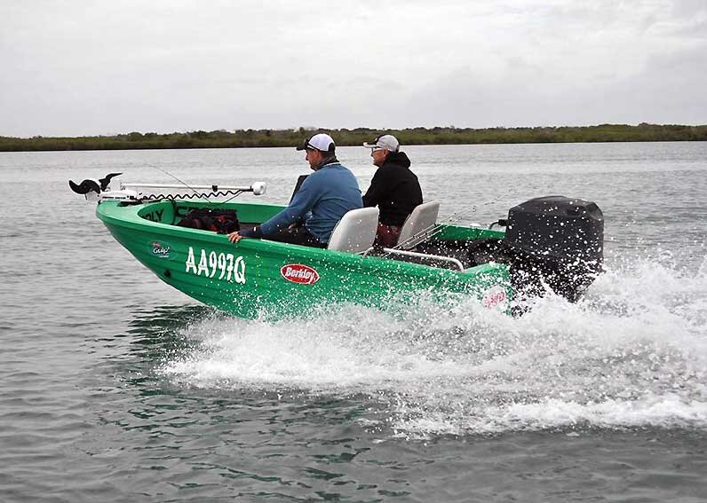 Лодки из полиэтилена низкой плотности Polycraft Boats имеют корпус, состоящий из 2-х пространственных поверхностей с воздушным промежутком между ними.