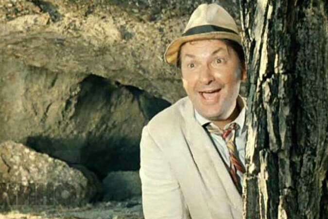 Георгий Вицин. Кадр из к/ф "Кавказская пленница"