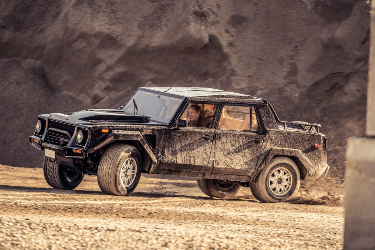 Lamborghini джип lm002 салон