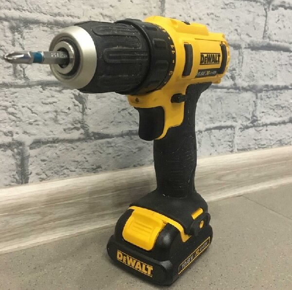 DeWalt DCD 710 C2