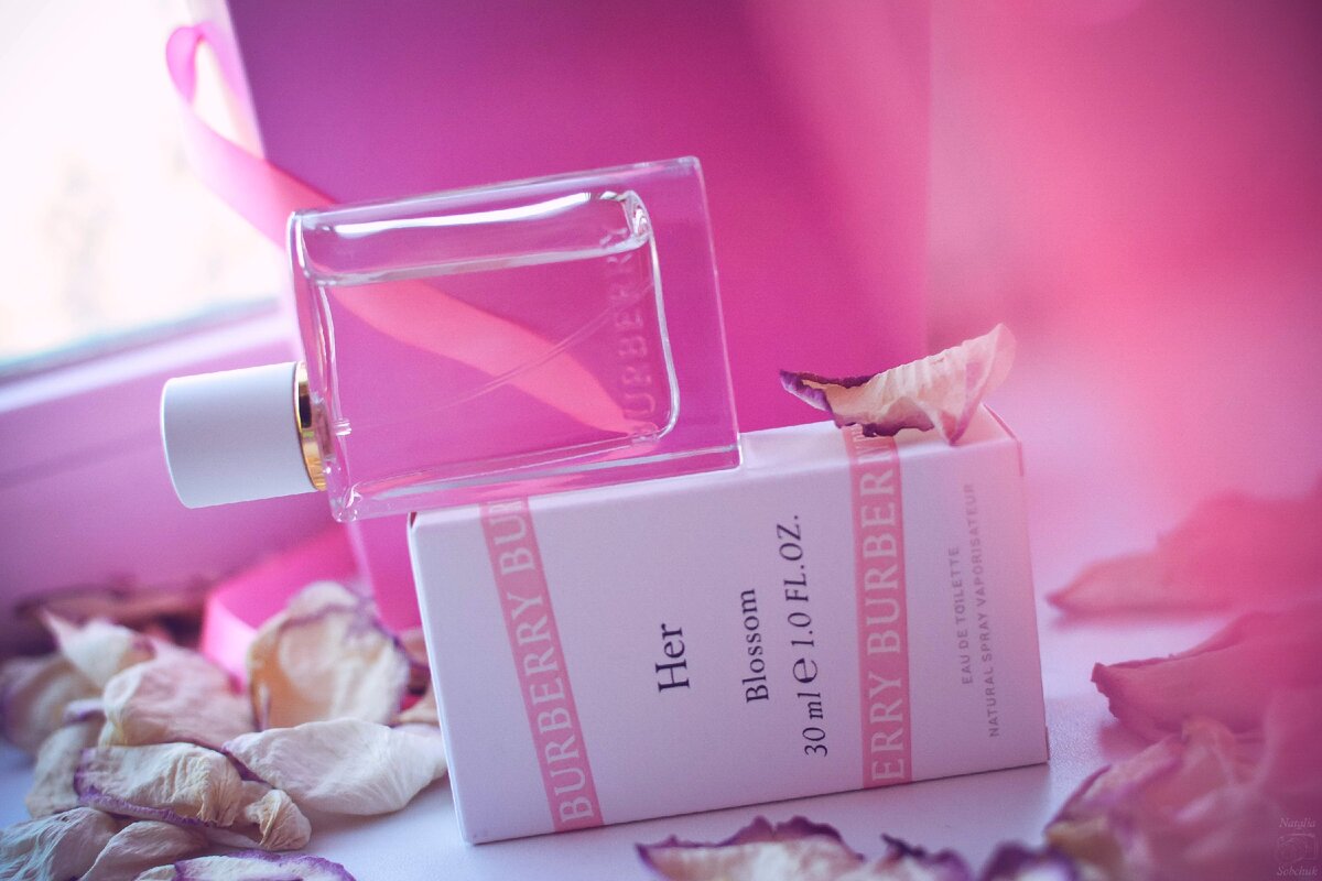 Burberry her. Burberry her Blossom Lady 50ml EDT. Burberry her Blossom. Духи Burberry her Blossom. Духи Cherry Blossom Burberry.