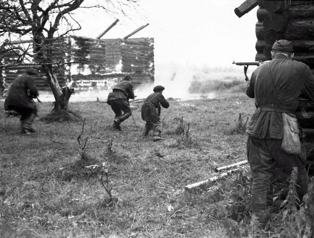 Бой немцев с партизанами 1941