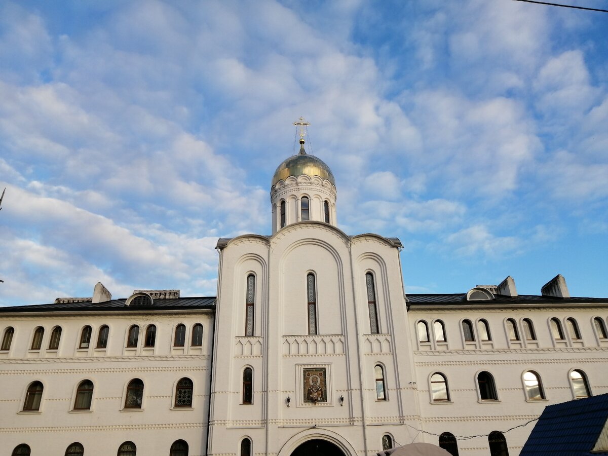 Надвратная Церковь в Великом Новгороде