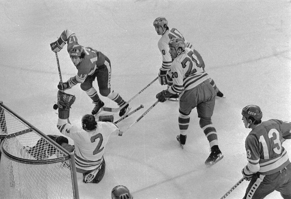 На снимке: Валерий Харламов, Иржи Голечек, Владимир Мартинец, Иржи Голик, Борис Михайлов.