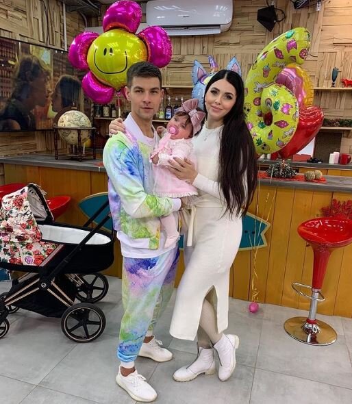 Дима, Оля и София Дмитренко  (фото из Instagram)
