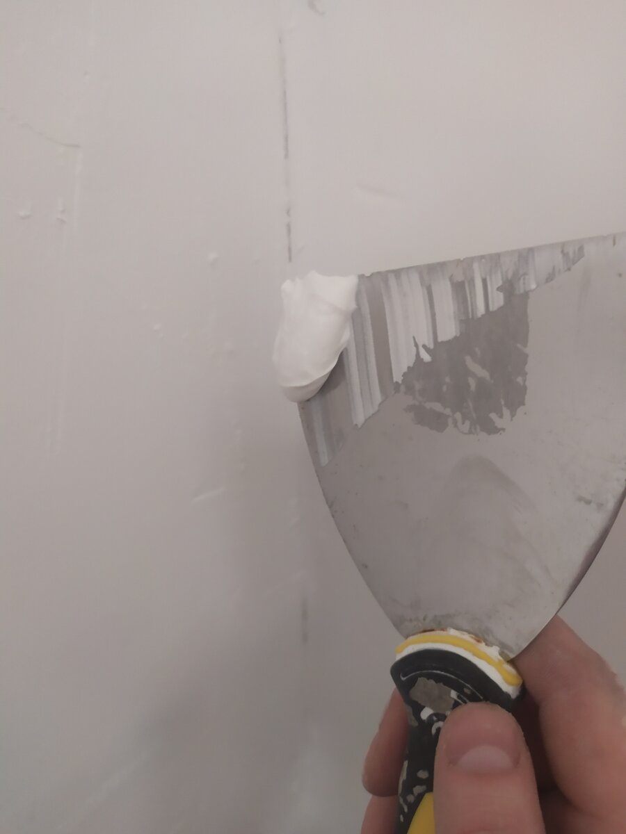 Не нужно брать много шпаклевки