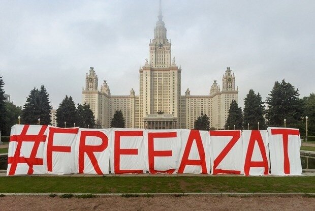 Акция в поддержку Мифтахова у здания МГУ