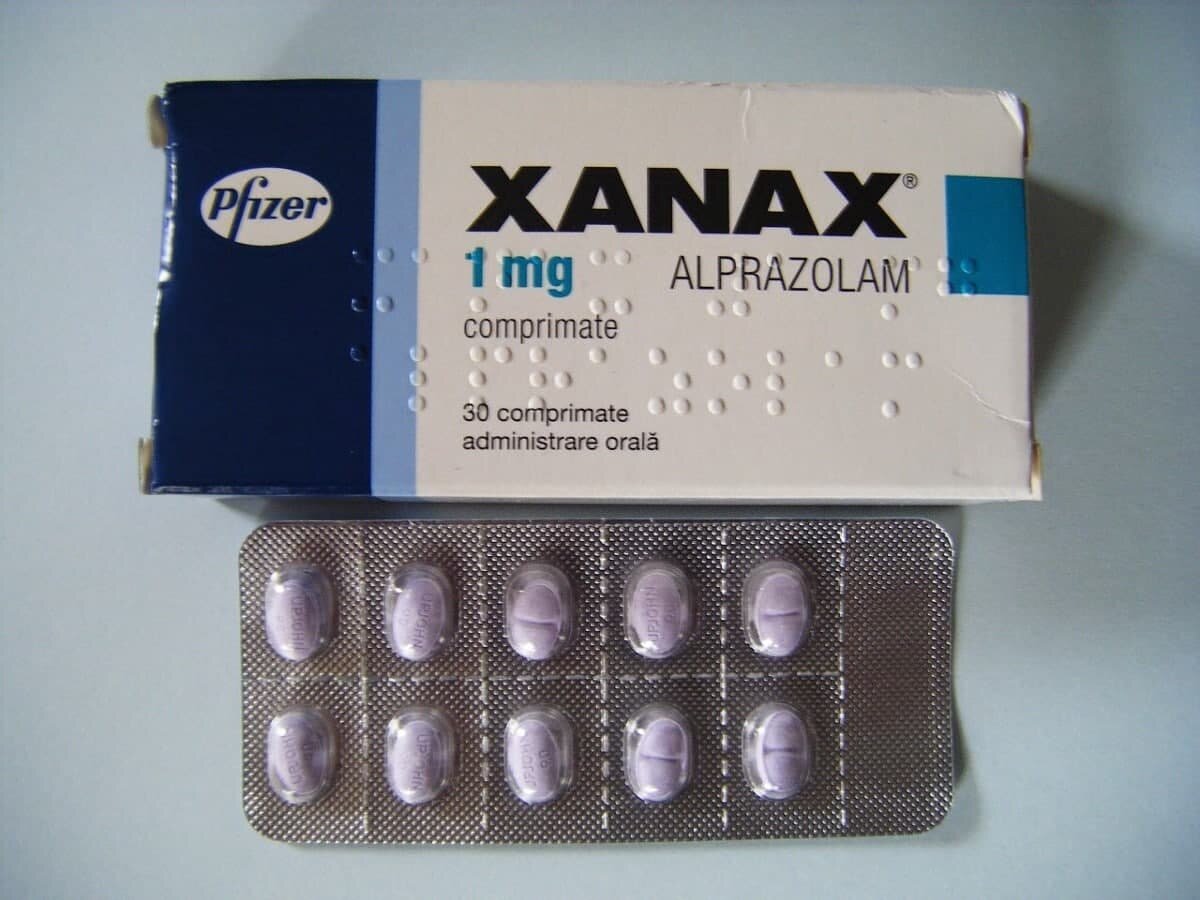 Алпразолам ксанакс. Ксанакс 2 мг. Золомакс это ксанакс. Pfizer ксанакс.