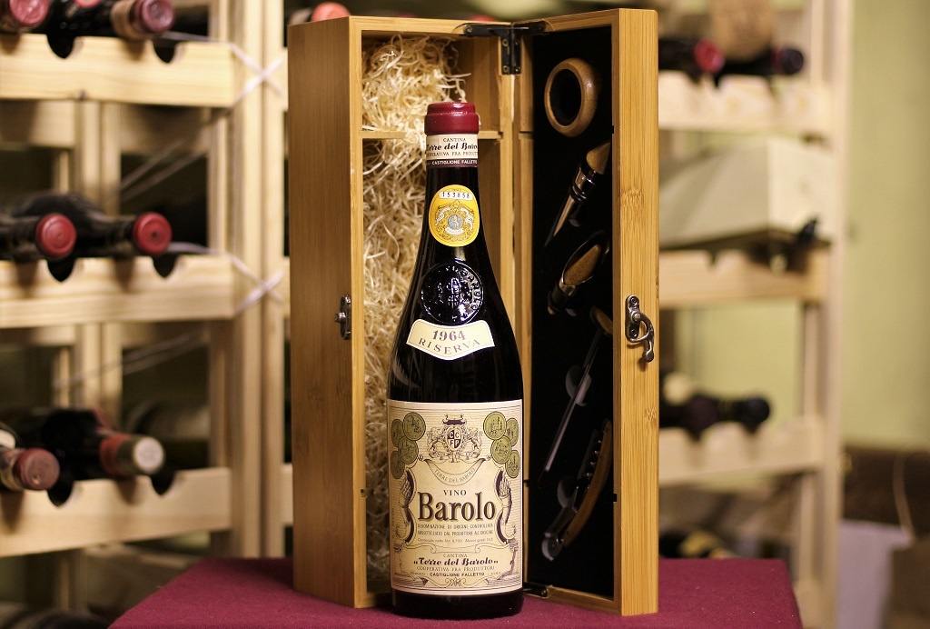  Barolo Terre del Barolo Riserva 1964 года из Италии, регион Пьемонт