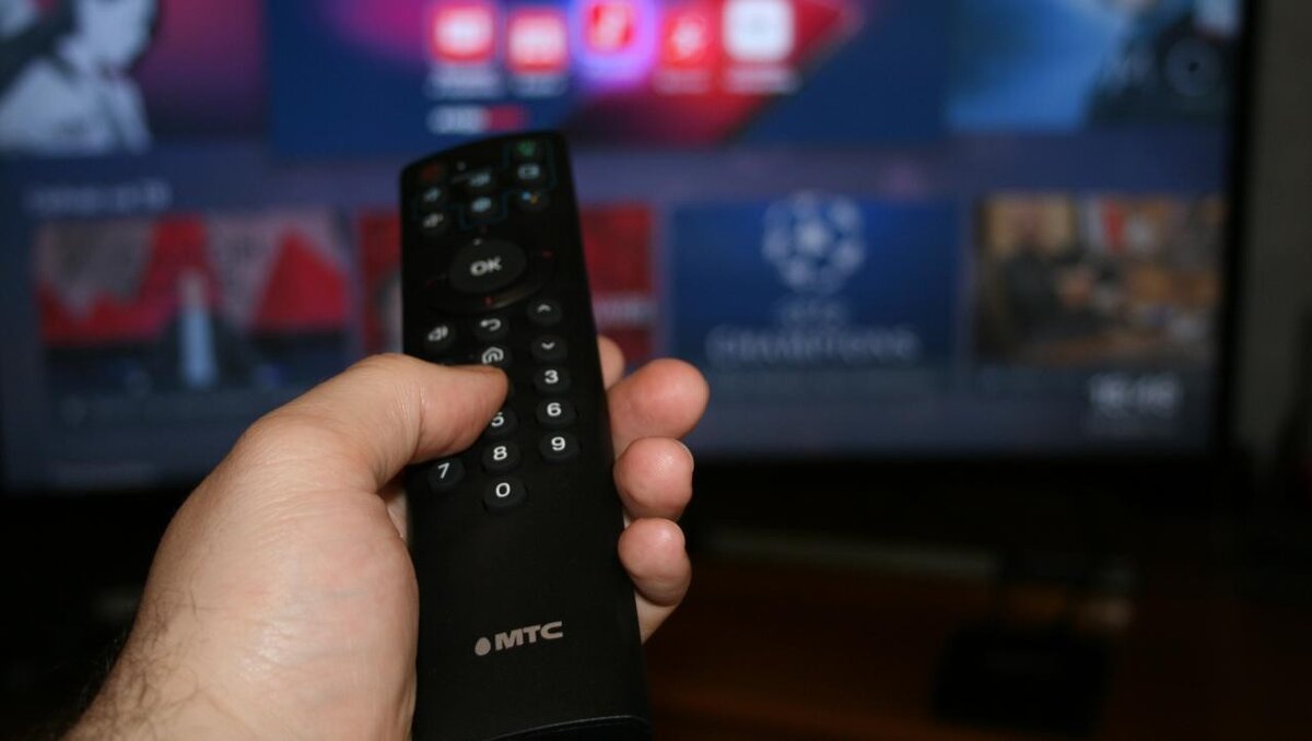 Почему телевизор со Смарт ТВ тормозит и зависает