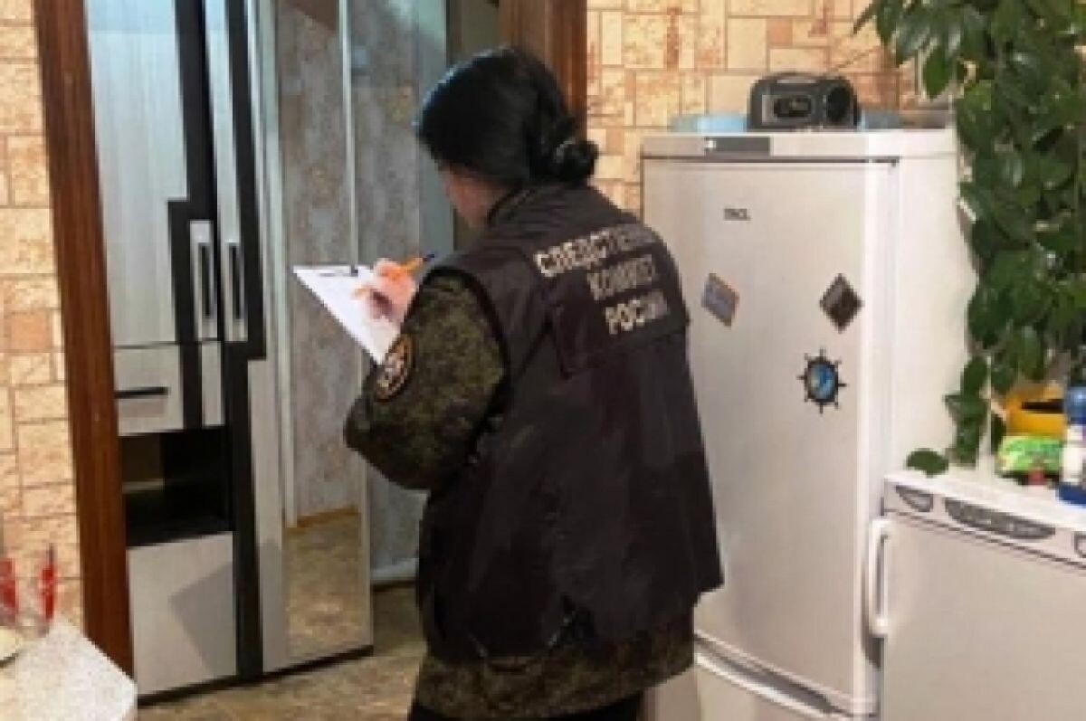    Воронежец из-за ревности ранил ножом 50-летнюю жену и убил ее знакомого