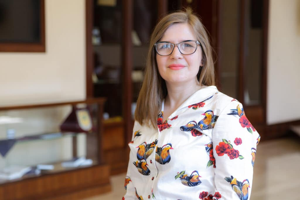 На фото: Елизавета Муханова – заведующая исследовательской лабораторией синтеза функциональных наноматериалов МИИ ИМ ЮФУ. Источник: пресс-служба ЮФУ