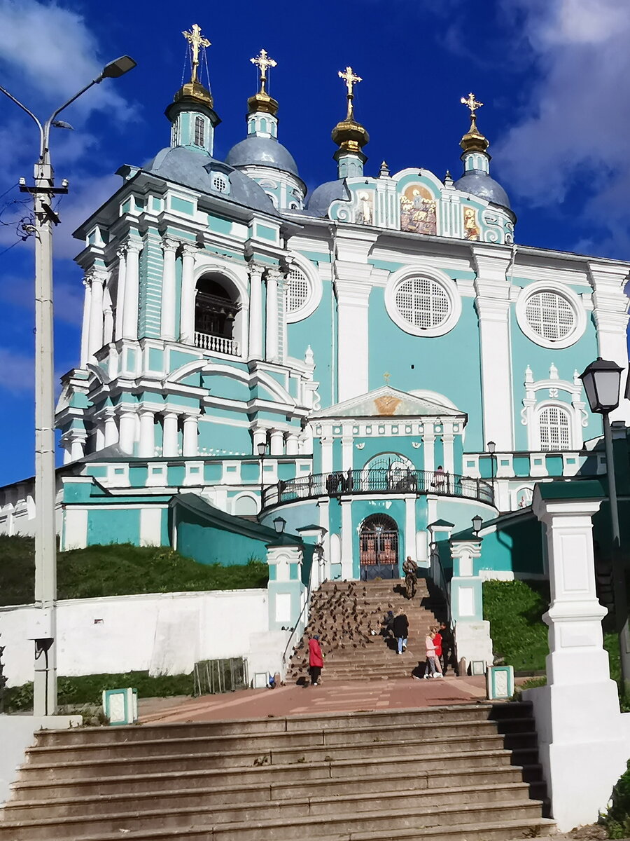 Вид на собор с ул. Большая Советская