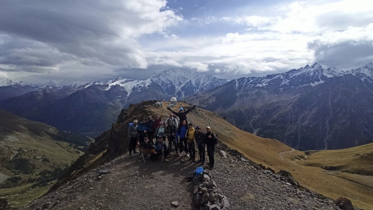 Первая серьёзная отметка. Обсерватория на высоте 3130м.