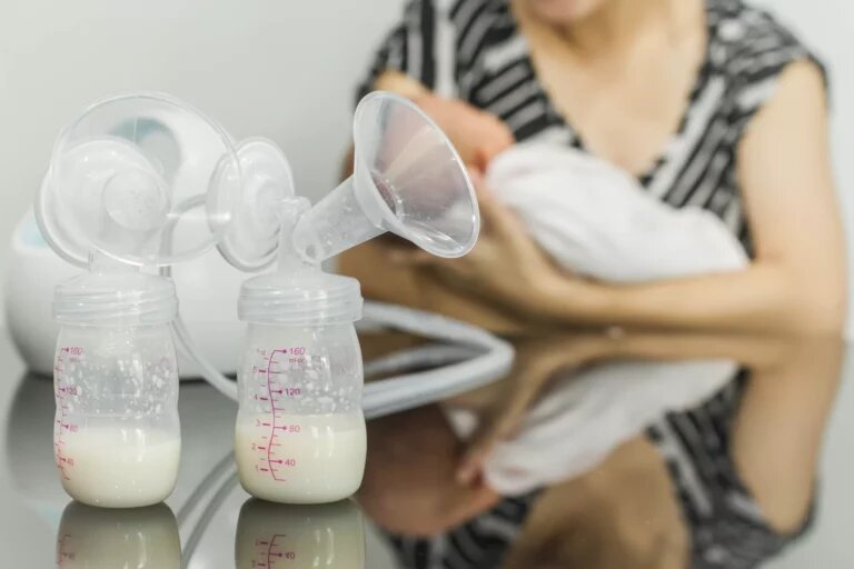 Женское молоко — Википедия