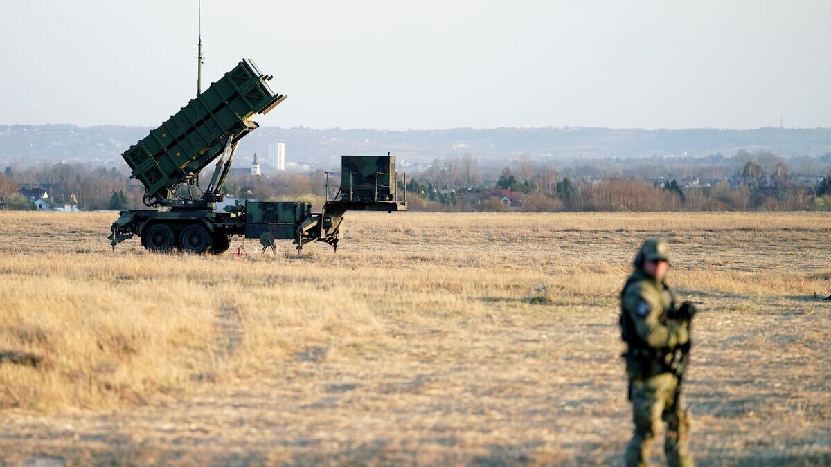    Комплекс Patriot в аэропорту Жешув-Ясенка, Польша© AP Photo / Evan Vucci