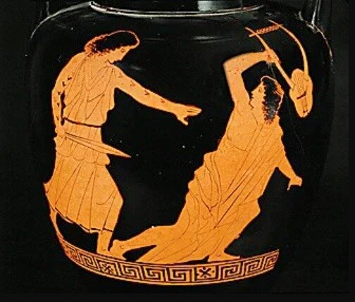 На амфоре изображена татуированная фракийская менада (одержимая дикарка), убивающая Орфея. На руках - те самые татуировки, что подчеркивают высокое происхождение их обладательницы