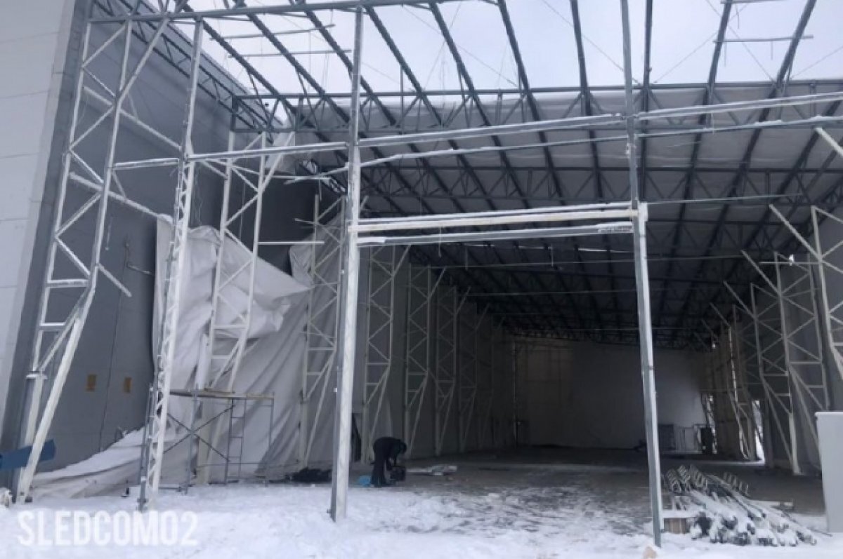    Следком начал проверку по факту смерти рабочего у магазина Castorama в Уфе