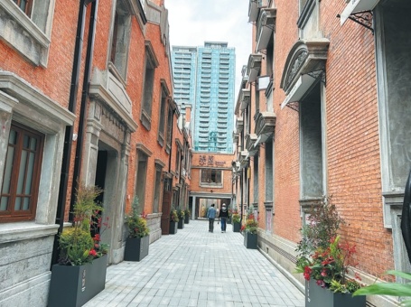 Улочка в шанхайском квартале Сад Чжана после реновационных работ