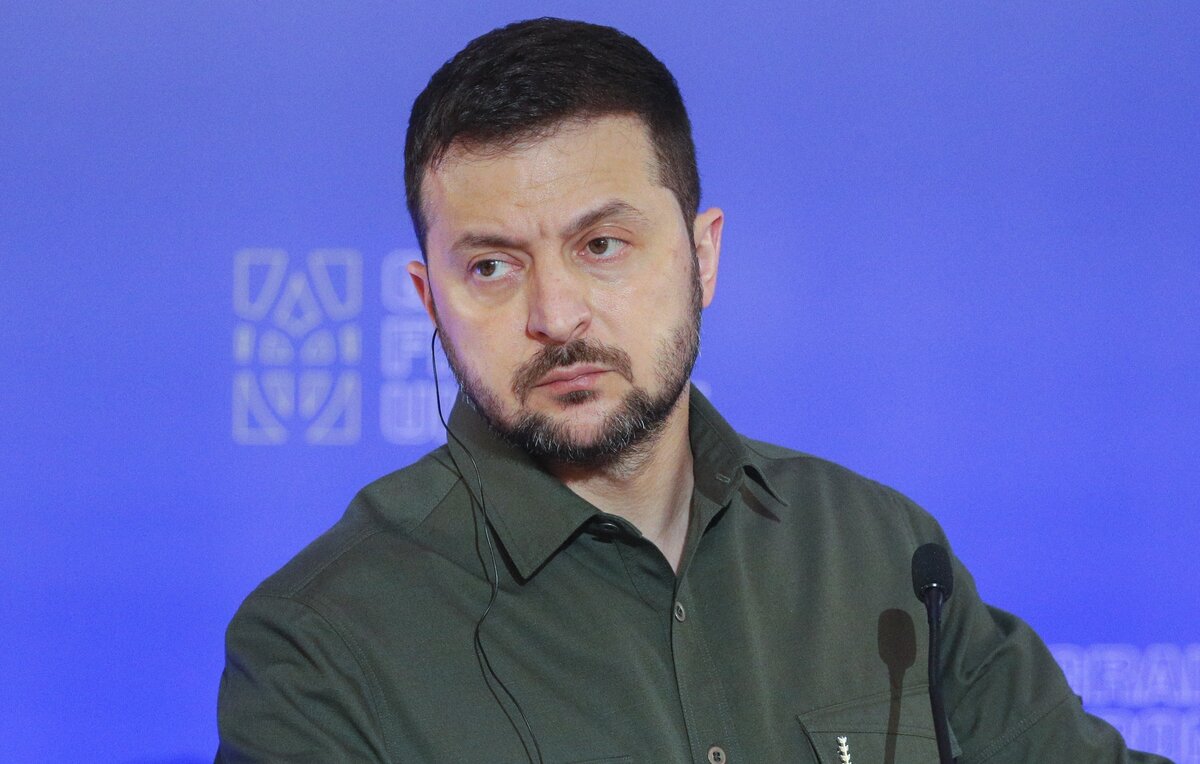    Президент Украины Владимир Зеленский  EPA-EFE/SERGEY DOLZHENKO