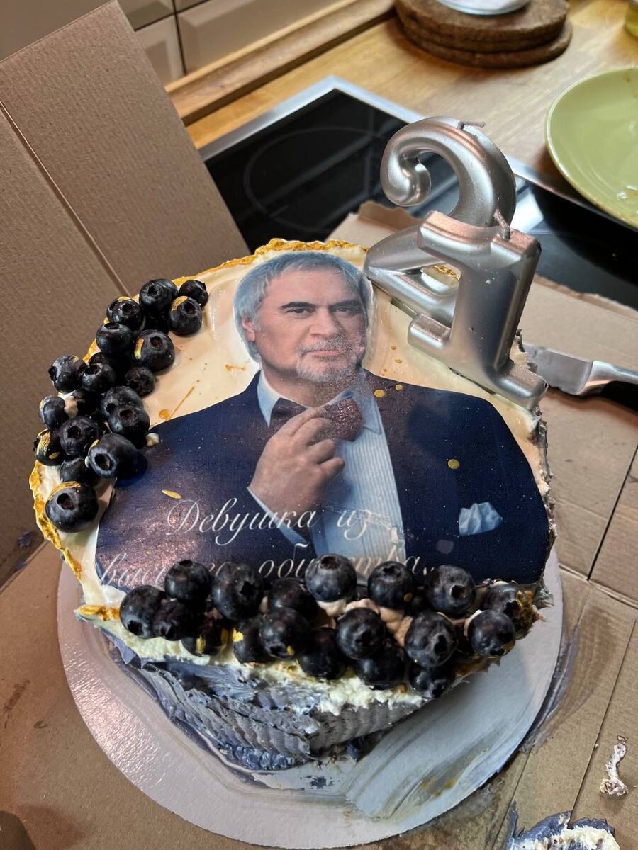 Торт для именинницы :)