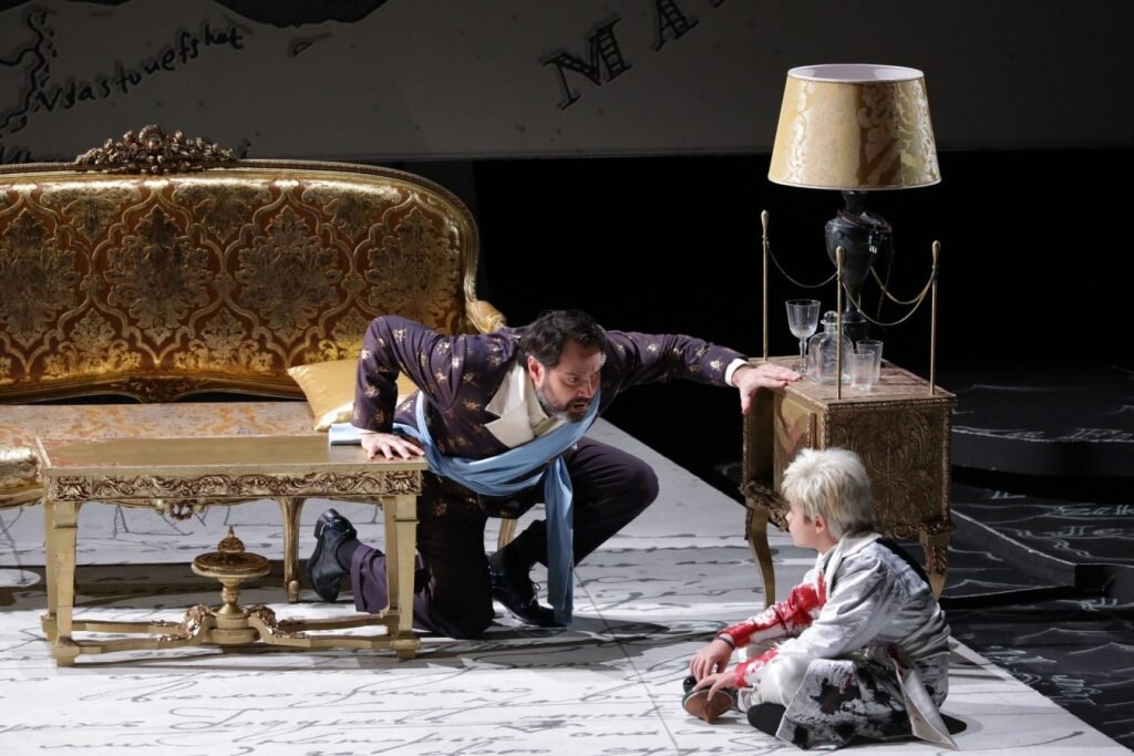 Ильдар Абдразаков на сцене Ла Скала в образе Бориса Годунова © Teatro alla Scala / Marco Brescia & Rudy Amisano