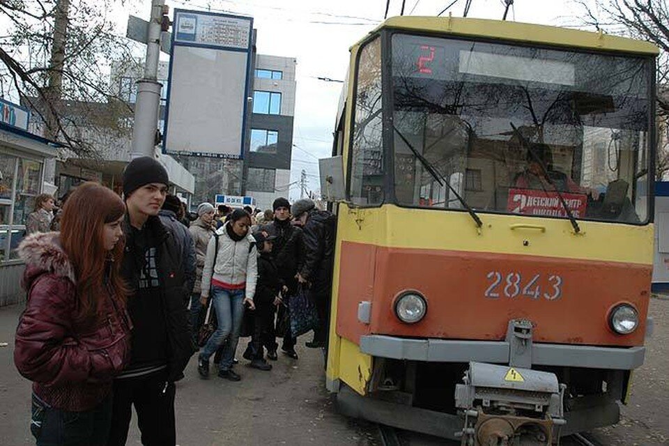     Трамваи ходят по обычным маршрутам. Геннадий БИСЕНОВ